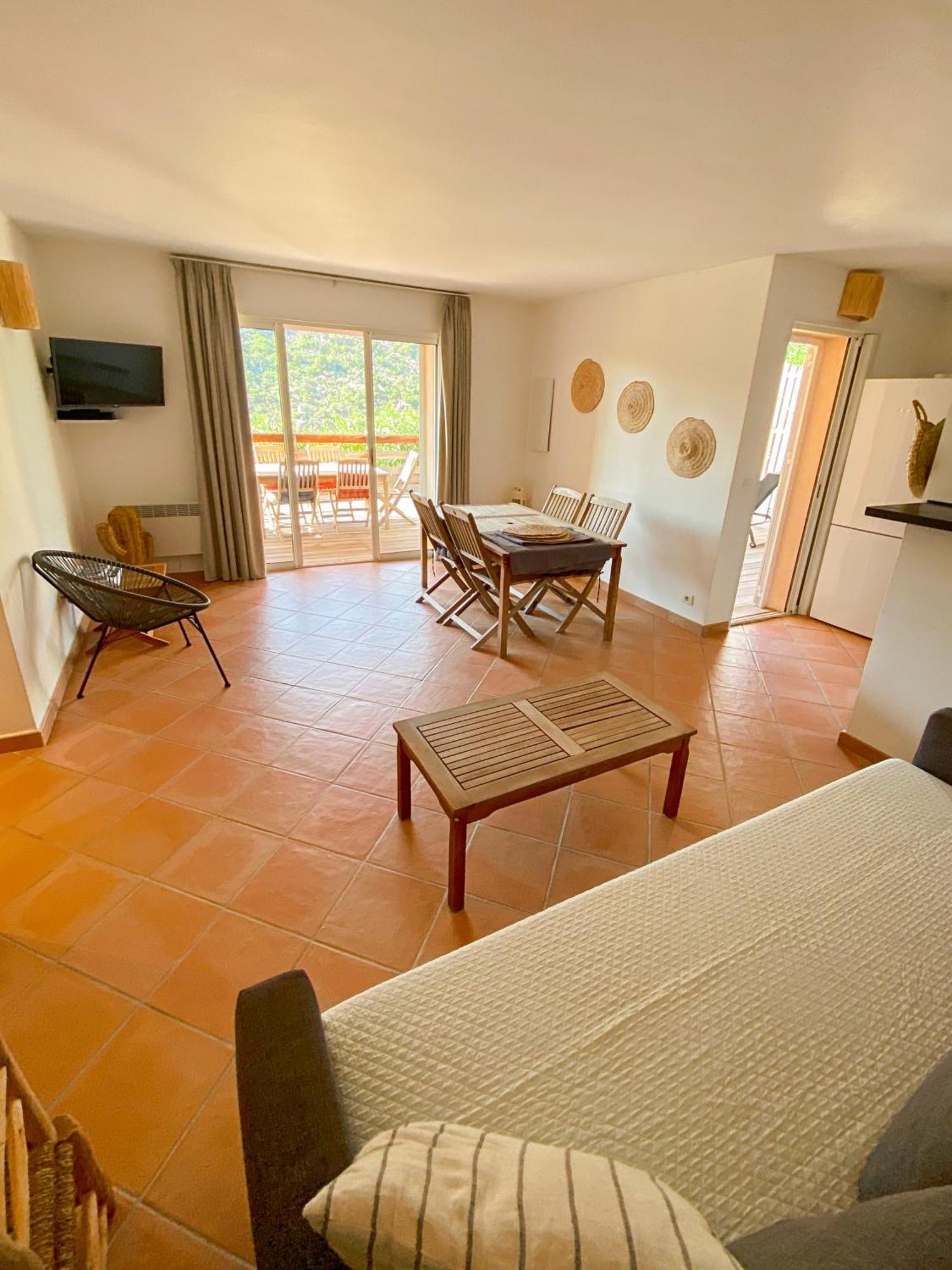 Hébergement de vacances Les Terrasses De Scalegiu Porto-Vecchio (Corsica)